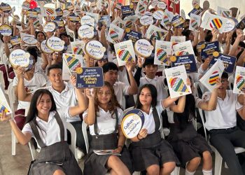 Más de 2 mil estudiantes se han capacitado en cultura fiscal. / Foto: Minfin.