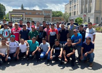 Más de 22 mil guatemaltecos han sido beneficiados con el programa de trabajadores temporales. / Foto: Minex.