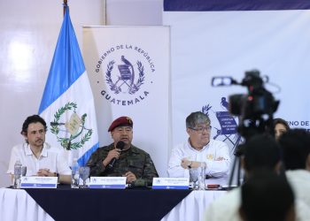 El presidente Bernardo Arévalo aseguró que se ha incrementado en un 40 % la fuerza militar para resguardo de las áreas protegidas de Petén. / Foto: Gilber García.