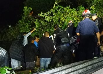Derrumbe afectó a seis familias en colonia Papur, Pastores, Sacatepéquez