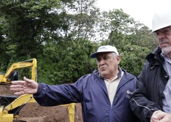 Presidente Bernardo Arévalo supervisó en junio pasado trabajos en ruta Palín-Escuintla. / Foto: AGN.