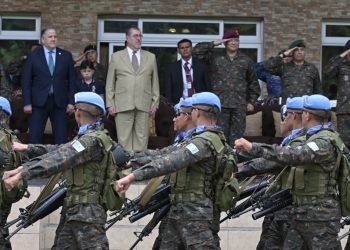 Presidente: “Me siento honrado que tomen la responsabilidad de representar a Guatemala”