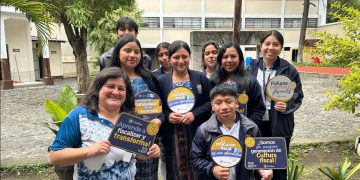 Programa cultura fiscal llegó a estudiantes de la Antigua Guatemala