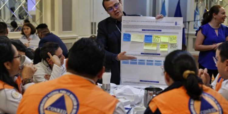 Instituciones de Gobierno participan en taller local del Informe Global sobre Desarrollo Humano. / Foto: SGPR.