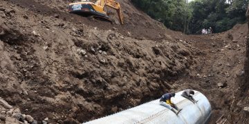 Trabajos avanzan en el km 44 de la ruta Palín-Escuintla. / Foto: CIV.