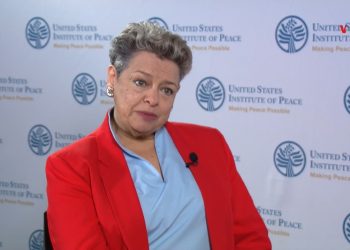 La primera dama, doctora Lucrecia Peinado compartió sus metas para contribuir al desarrollo y empoderamiento de los jóvenes, en una entrevista con La Voz de América. /Foto: captura La Voz de América.