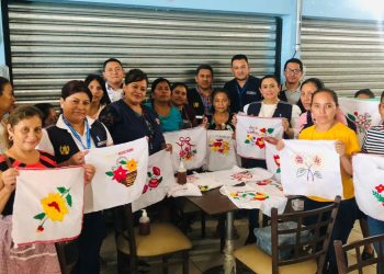 Conozca cómo agregarse al programa Beca Artesano. /Foto: Mides.