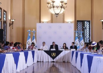 Firman acuerdo que fortalece la Defensoría de la Mujer Indígena