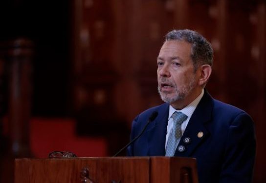 Titular del CIV en conferencia de prensa. / Foto: Noé Pérez.