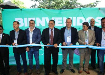 El evento refuerza el compromiso del país con la innovación y la excelencia en el cultivo del aguacate. / Foto: MAGA.