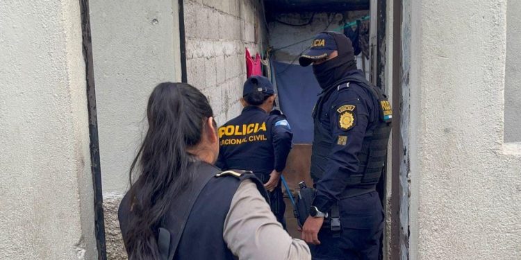 PNC desarrolla 40 allanamientos en la zona 18 por el caso de Farruko Pop