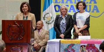 Durante el evento, la vicepresidenta Karin Herrera expresó su optimismo respecto al futuro del medio ambiente en el país. / Foto: Dickens Zamora.