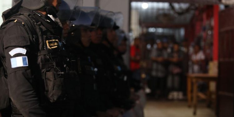 Gobierno prioriza construcción de tres cárceles