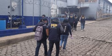 Operativo de hoy en Quiché sigue a una intervención similar realizada ayer en el mismo centro penitenciario. / Foto: MP.