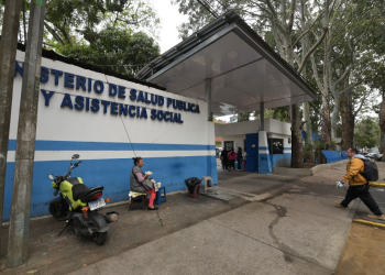 Ministerio de Salud se pronunció ante rumores sobre haber encontrado y atendido a tripulantes de avioneta desaparecida. / Foto: Alejandro García.