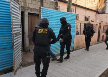 Operativo en zona 18 por el caso Farruko Pop. / Foto: PNC.