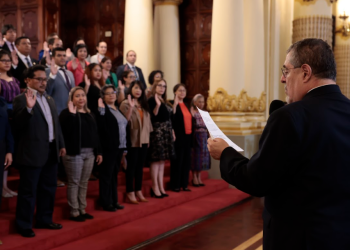 La reunión de Conaprevi y juramentación fue presidida por el presidente Bernardo Arévalo. / Foto: Noé Pérez.