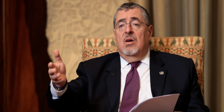 Presidente Arévalo explica situación de mexicanos que se desplazaron a Cuilco, Huehuetenango