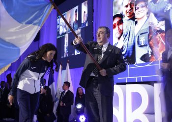 El presidente Bernardo Arévalo participó en la juramentación de los atletas guatemaltecos que irán a los Juegos Olímpicos París 2024.