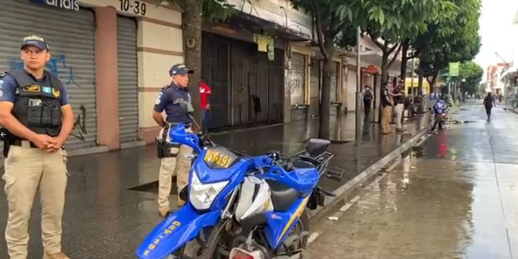 Operativo de seguridad por el pago de bono 14 en el Centro Histórico