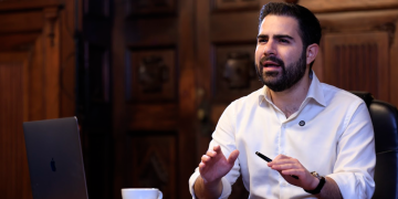 Secretario Palomo indicó que diputados no contaban con análisis de riesgo. / Foto: Noé Pérez.