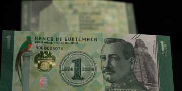 Billete conmemorativo de un quetzal. / Foto: Dickéns Zamora.