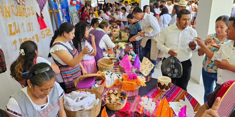 Festival Intercultural en Jalapa fortalece la educación bilingüe y las tradiciones locales