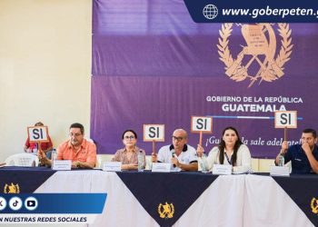 Seguimiento proyectos de desarrollo durante reunión del Codede de Petén