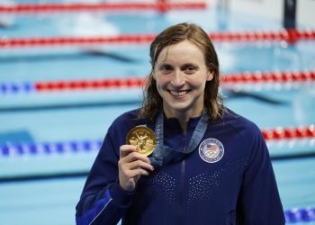Katie Ledecky suma su octava medalla de oro olímpica