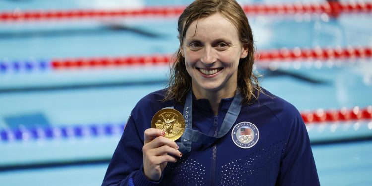 Katie Ledecky suma su octava medalla de oro olímpica