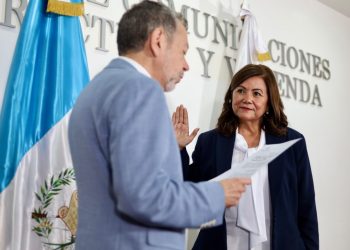 Lizzette Benítez, juramentada directora de Covial. / Foto: CIV.