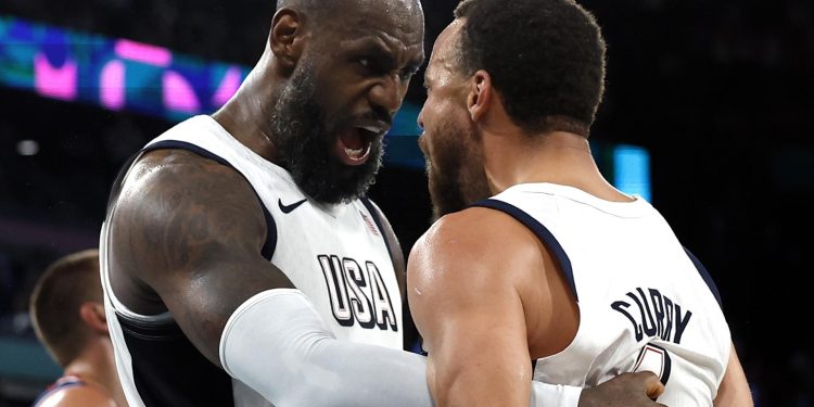 Estados Unidos sufre pero jugará la final contra Francia