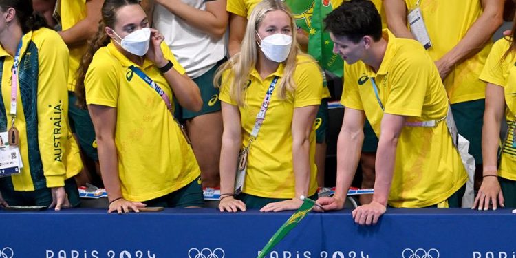 Al menos 40 atletas olímpicos han dado positivo a covid-19 durante su estadía en París.