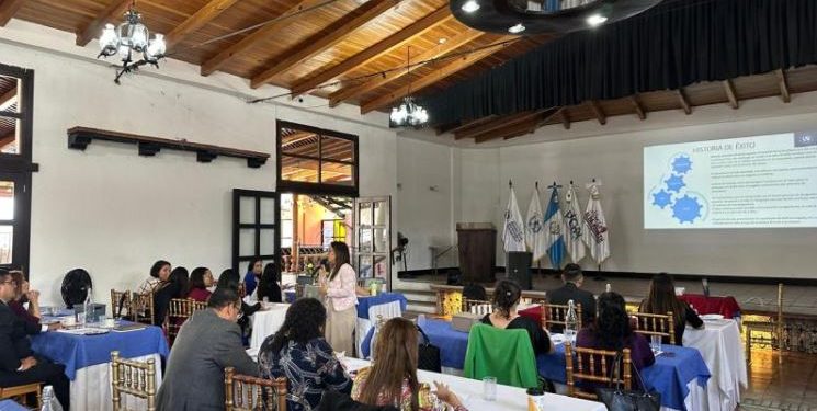 Capacitan a jueces en la prevención de la separación familiar innecesaria. / Foto: SBS.