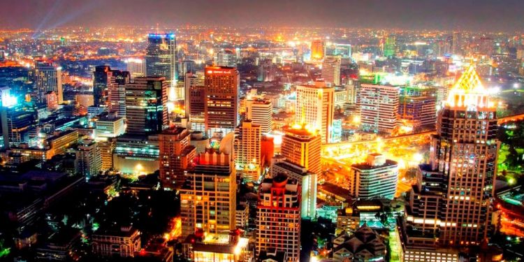 Contaminación lumínica tiene efectos graves para los ecosistemas. / Foto: Webconsultas.