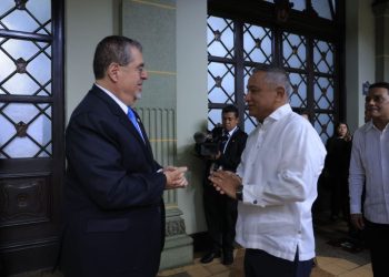 El Presidente de Guatemala y el Primer Ministro de Belice.