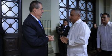 El Presidente de Guatemala y el Primer Ministro de Belice.