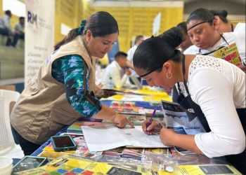 Feria de Oportunidades beneficia a jóvenes Izabal