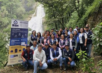 Personal del Mides ha llegado a diversos ricones del país como parte del Registro Social de Hogares. /Foto: Mides.