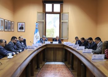 Educación y Gobernación garantizan educación inicial a hijos de madres privadas de libertad