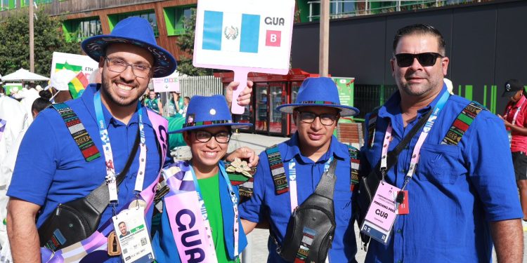 Delegación guatemalteca está lista para desfilar en la apertura de los Juegos Paralímpicos de París 2024