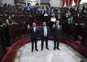 Diputados juramentan a secretario y subsecretario de Conamigua