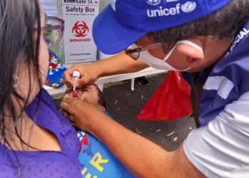 Vacunación de niños para prevención de polio y otras enfermedades. / Foto: MSPAS.
