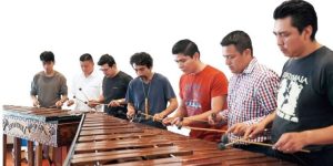 Miguel Ángel Asturias elogió, en el poema La Marimba, el melodioso sonido de las teclas de hormigo del instrumento nacional.