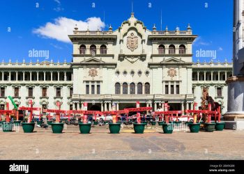 Monumento en memoria de niñas que murieron en incendio de Hogar Seguro Virgen de la Asunción. / Foto: Alamy.