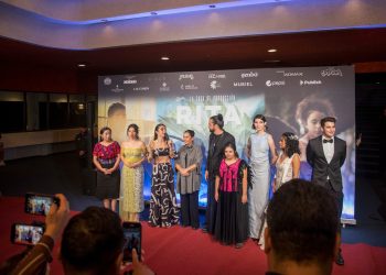 Parte del elenco de "Rita", el filme del guatemalteco Jayro Bustamante estrenado el 7 de agosto. / Foto: MCD.