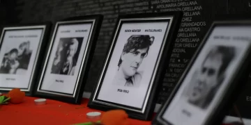 Periodistas holandeses asesinados en El Salvador durante el conflicto armado. / Foto: EFE.