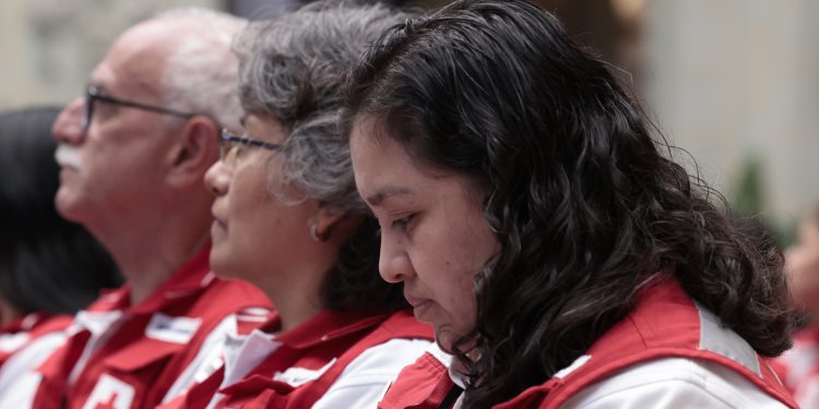 Presidente Arévalo reconoce labor de Cruz Roja Internacional. / Foto: Noé Pérez.