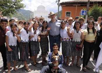 Presidente Bernardo Arévalo en Quiché.