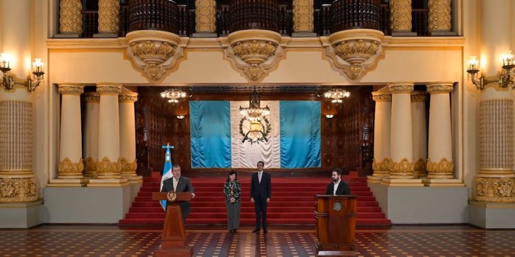 Presidente hace llamado a que la elección de cortes se realice con transparencia